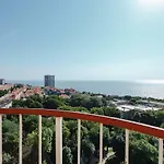Pearl Apartment *